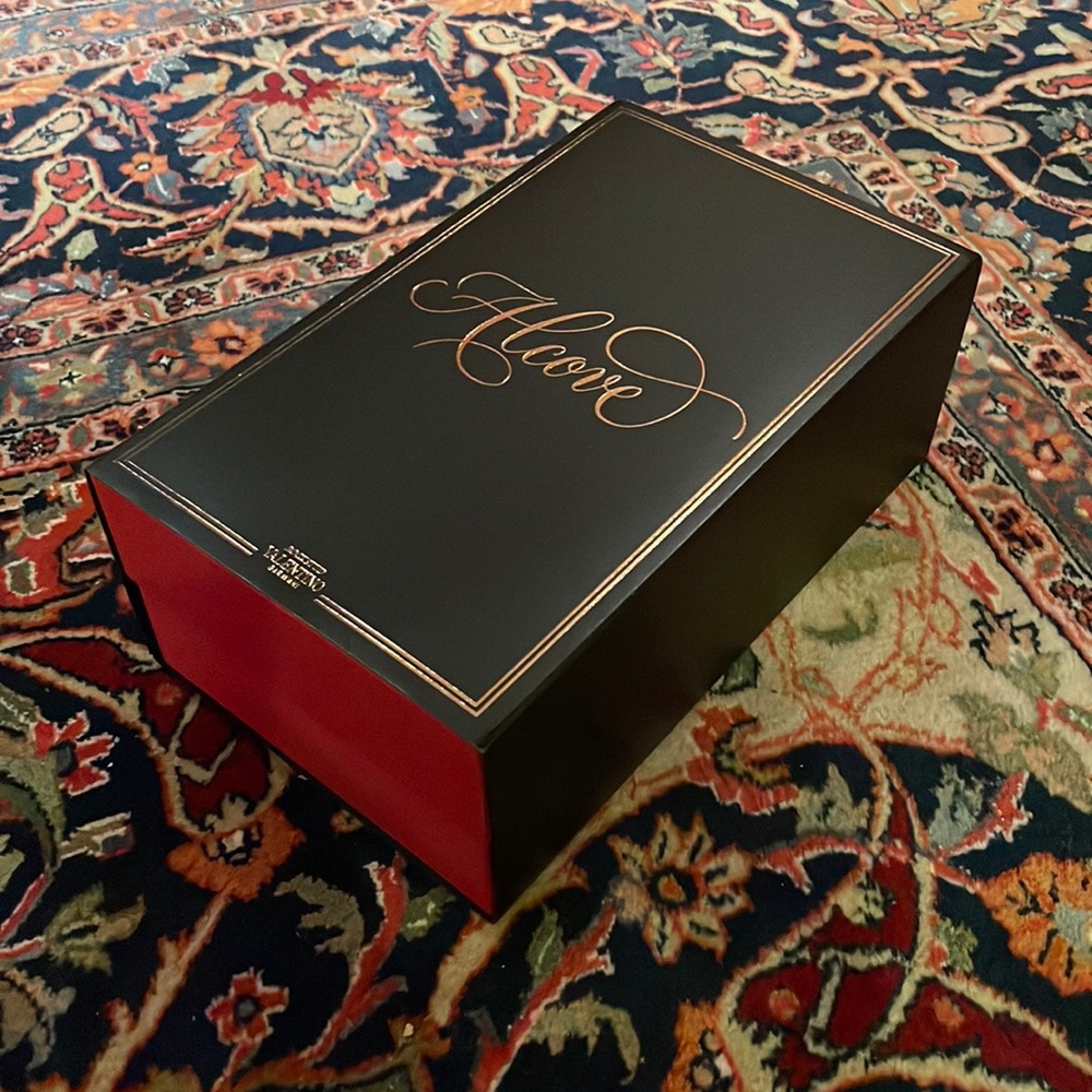 AUTHENTIC VALENTINO ALCOVE LIMITED EDITION SHOEBOX SIZE 37.5